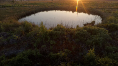 Une lagune au couchant