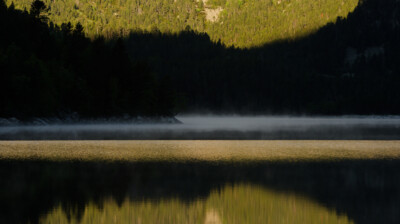 Brumes sur un miroir